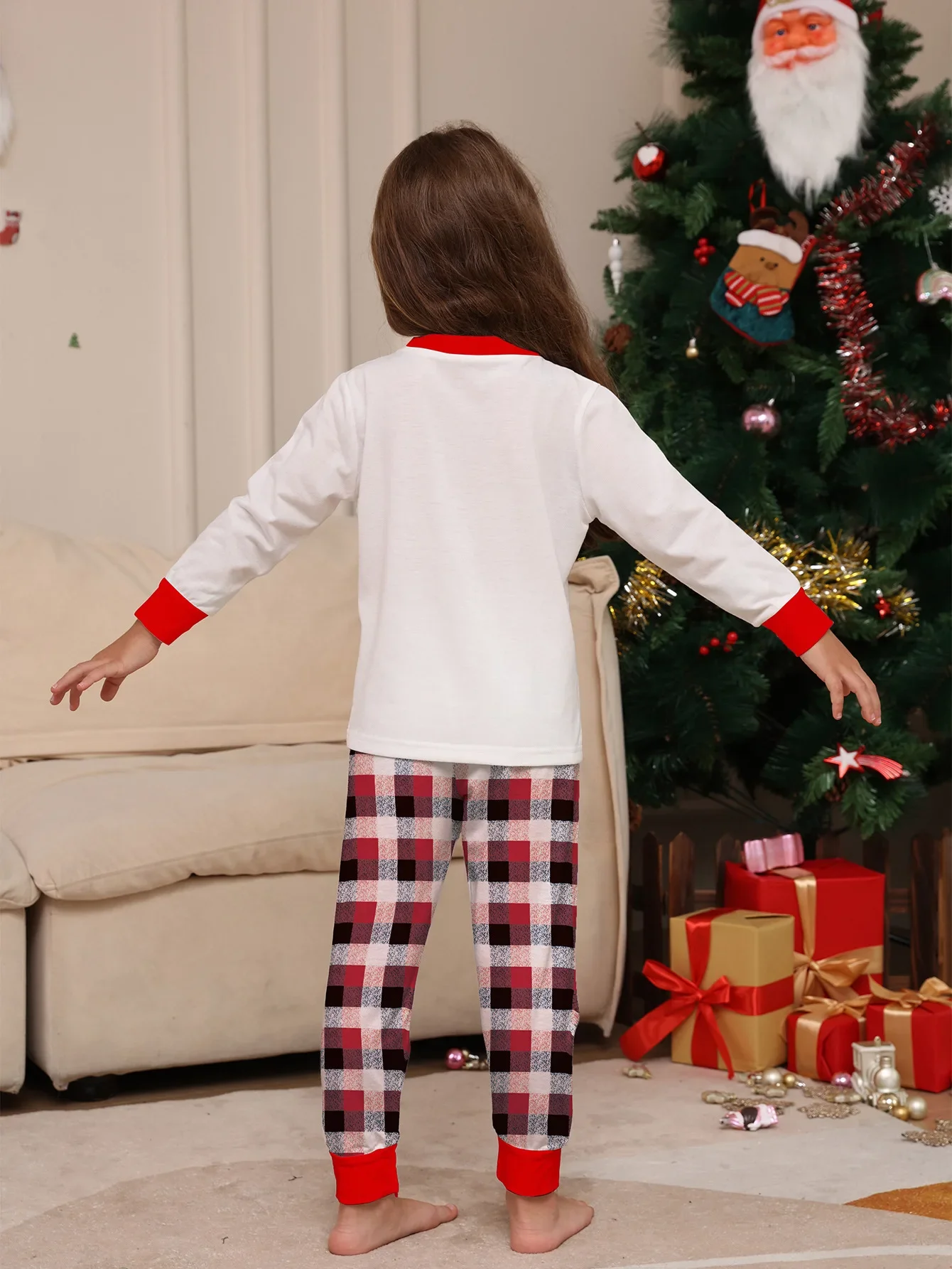 Merry Christmas Print Matching Family Outfits 2024 Winter Cartoon Cute Plaid Pajamas Set Soft Casual Sleepwear Pyjamas Xmas Look 5