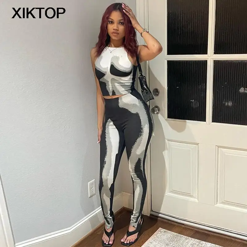 

Женский хипстерский комплект Xiktop из 2 предметов, жилет без рукавов с круглым вырезом и облегающие брюки с 3D-принтом