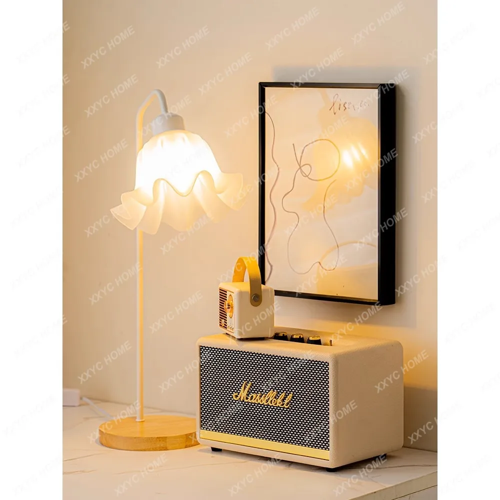 

Flower Table Lamp Log Cream Style Living Room Decorative Lamp Bedroom Study Ambience Light