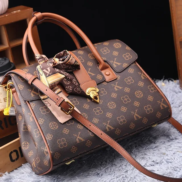 Light luxury brand women's bag 2025 new fashion versatile high-end handbag large capacity trendy single shoulder crossbody bag 2