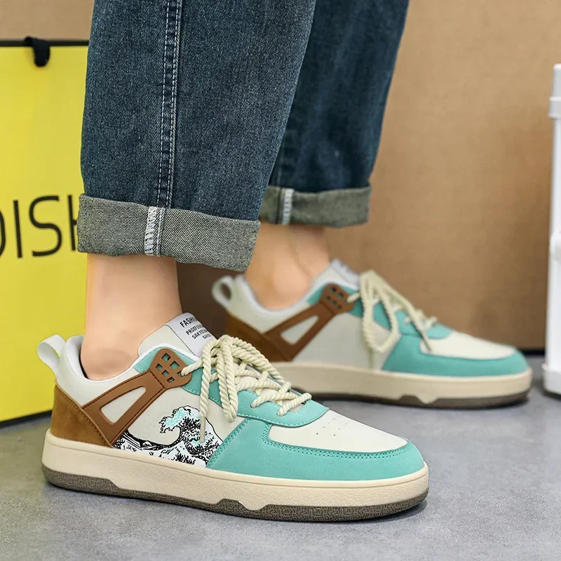 

Small design men's shoes New Korean fashion low top board shoes Autumn and winter versatile trend sports casual shoes men