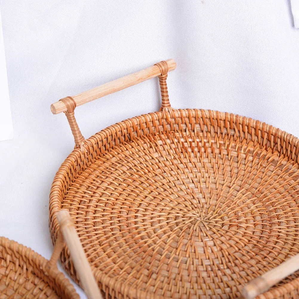 Hand-Woven Round Rattan Tray Fruit Snacks Storage Basket Organizer with Handle Autumn Woven Storage Tray Snack Fruit Tray