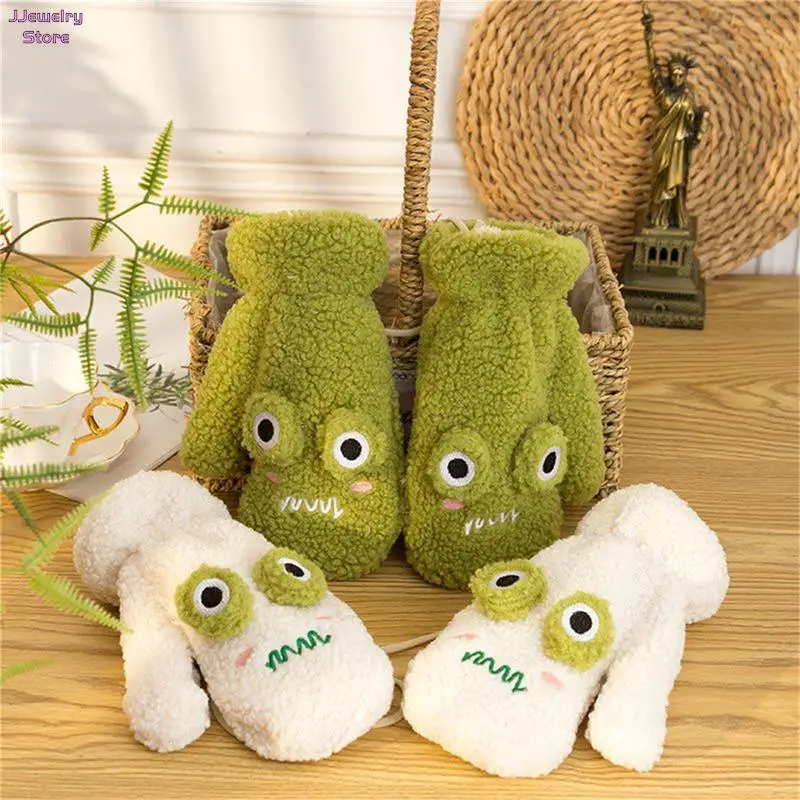 

Women Fashion Cute Frog Knit Twist Flowers Mittens Winter Female Velvet Thickening Warm Full Finger Gloves Guantes