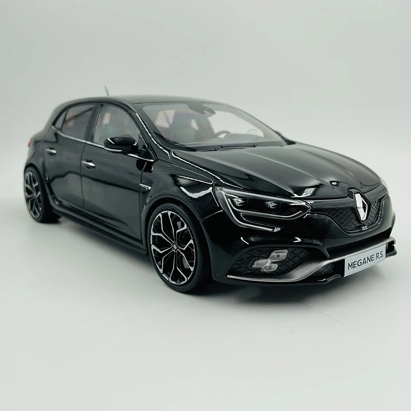

1:18 Scale Megane RS Alloy Fully Enclosed Car Model