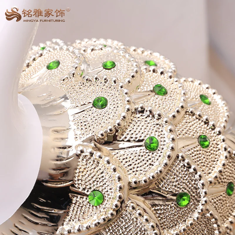 High quality home interior decoration bird sculpture resin life size gold peacock statues 3