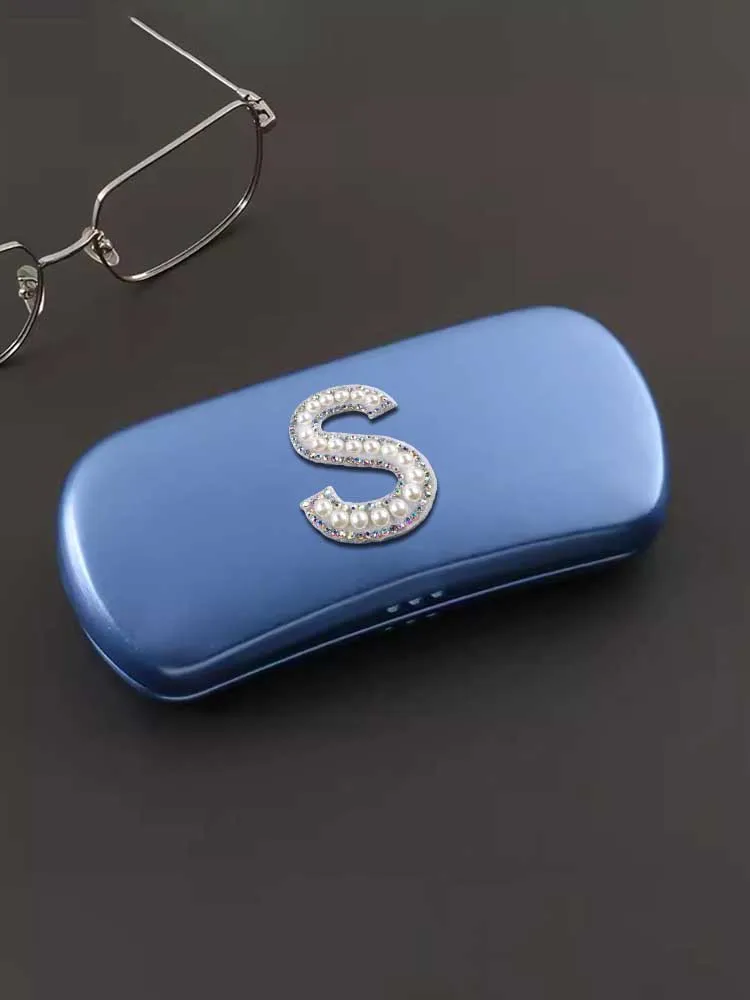 

Customized Contemporary Aluminum Eyewear Cases Light Durable Personalized Customer Name Dual-Tone Letter: Polished Art