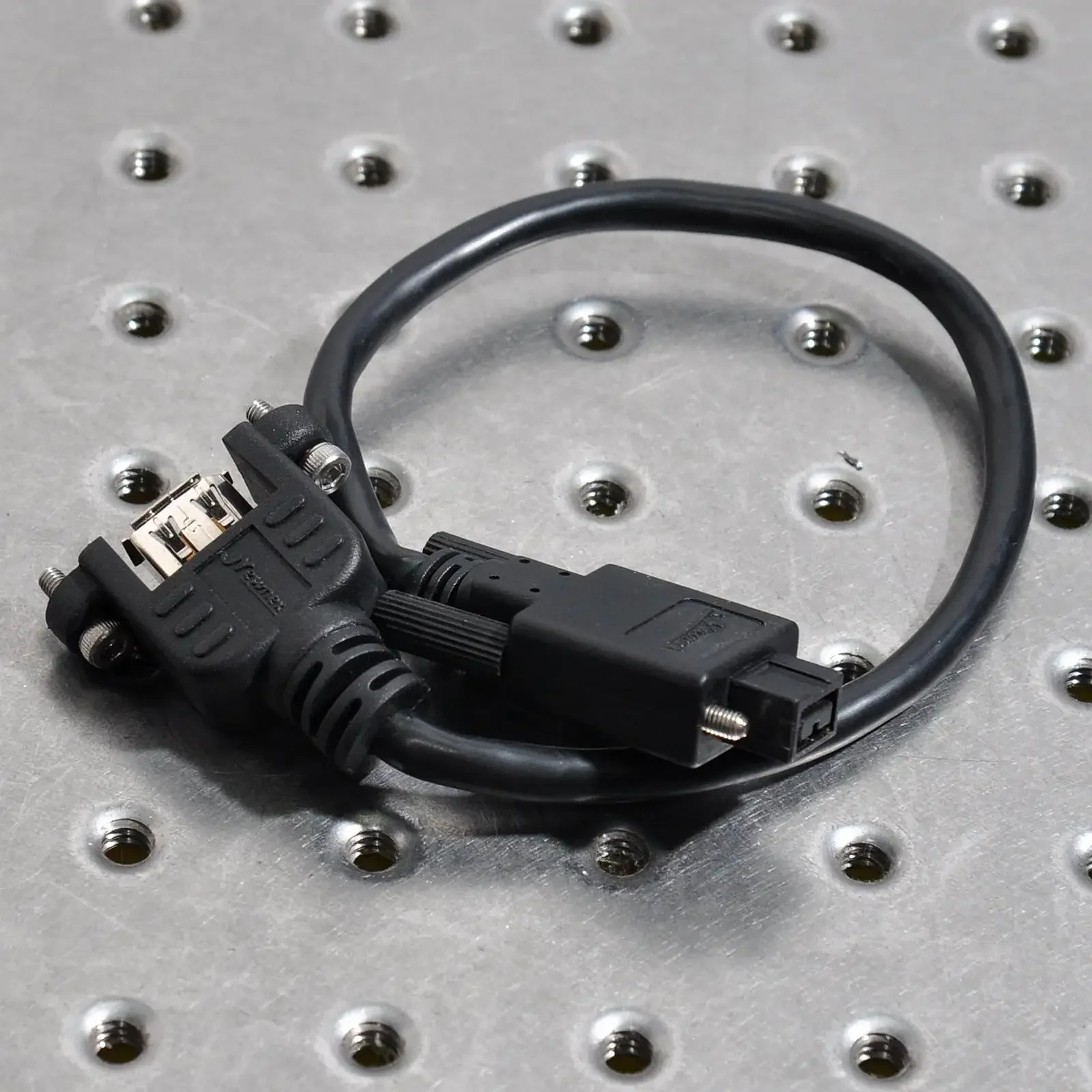 

NEWNEX IEEE 1394A до 1394B вращает линию материнской камеры