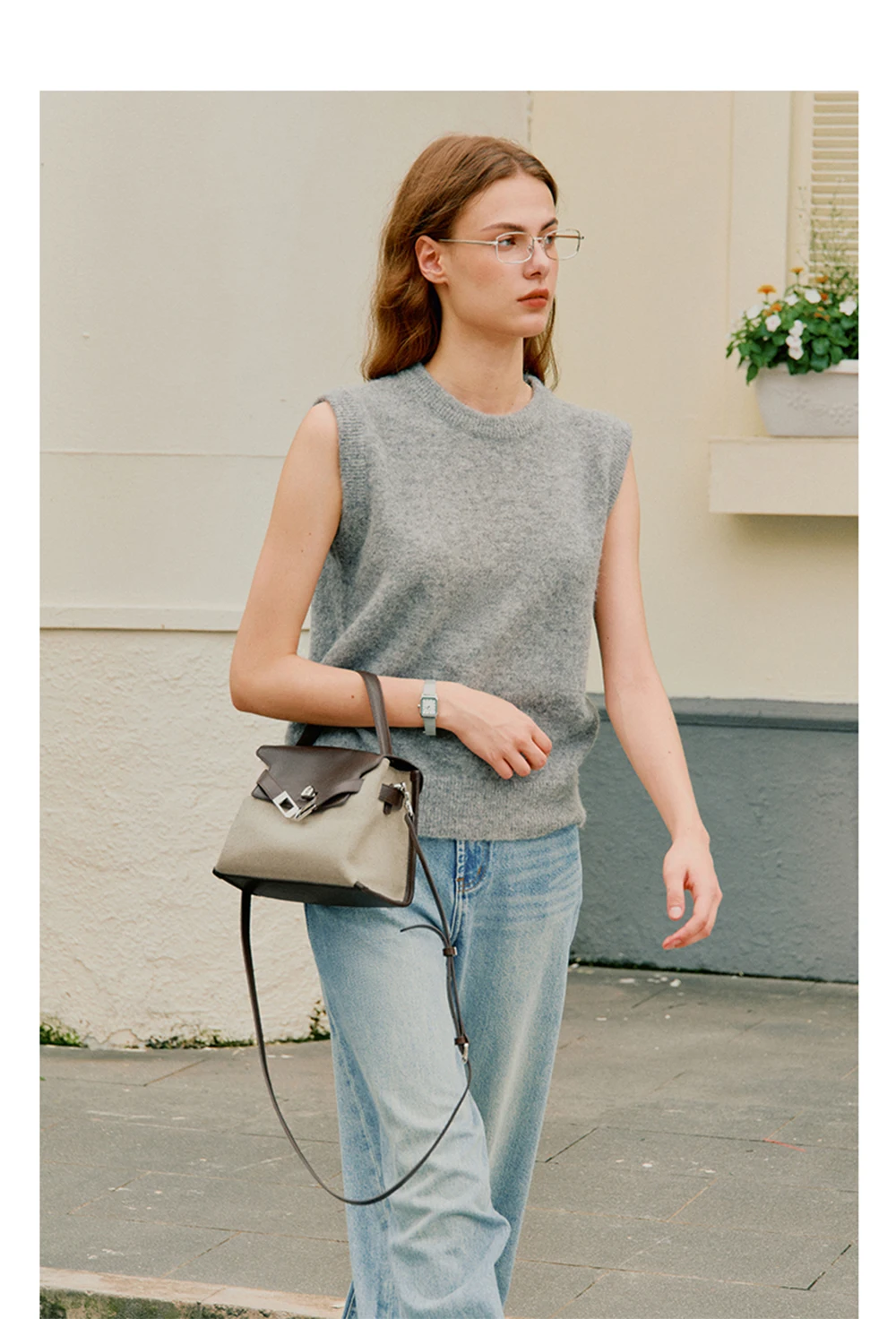 Microfiber synthetic leather tote, lifestyle shot 2