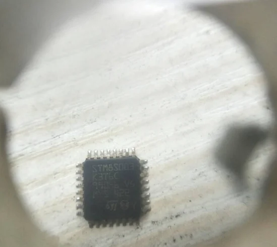 

Free shipping STM8S003K3T6C LQFP32 8 10PCS