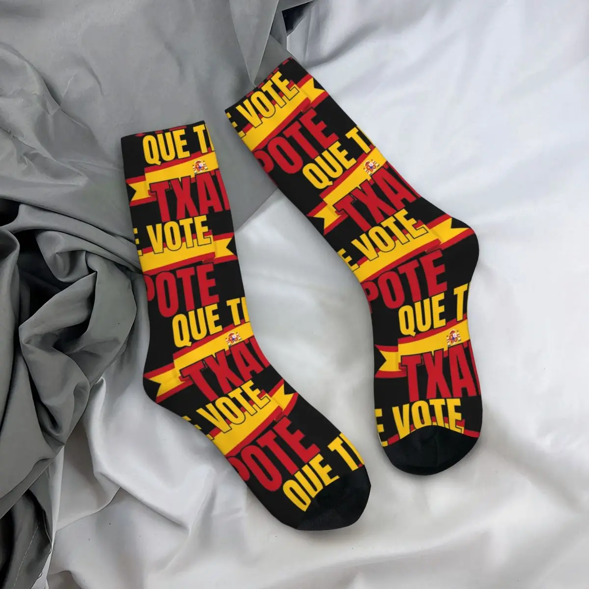 Retro Que Te Vote Txapote Sports Socks Meme Polyester Long Socks for Women Men Sweat Absorbing