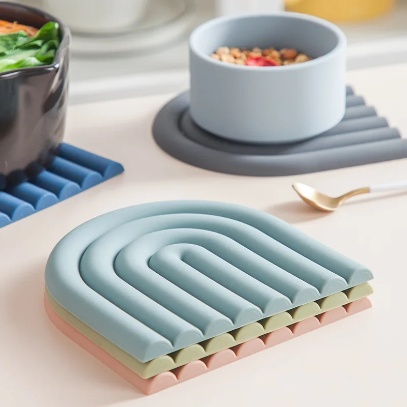 Rainbow Silicone Table Mat Coaster Multifunctional Pot Holders For Kitchen Heat Resistant Pan Hot Dishes Placemat