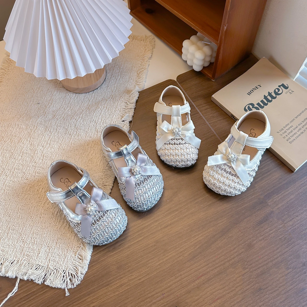 키즈 캐주얼 신발 단색 리본 로우컷 메쉬 컷아웃 여아용 봄 신발 미끄럼 방지 통..