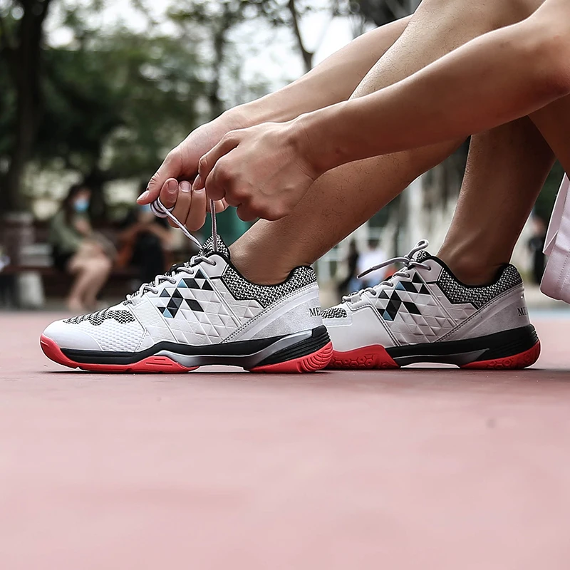Professional Volleyball Shoes Men and Women Breathable Badminton Tennis Shoes Indoor Sports Training Volleyball Men