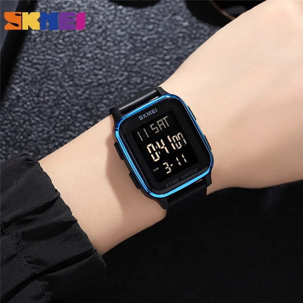 SKMEI 1858 Mens 5Bar Waterproof Calendar Countdown Electronic Wristwatches Clock reloj hombre Fashion LED Light Digital Watch 3