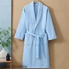 100% coton Couple Robe gaufre peignoir Robe Kimono Yukata maison vêtements décontracté femmes vêtements de nuit printemps été vêtements de détente