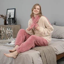 

Ladies Autumn and Winter Pajamas Thickened Plus Velvet Home Wear Long-sleeved Stitching Round Neck Coral Velvet Warm Pajamas Set