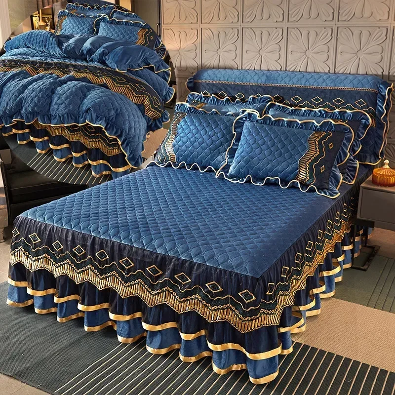 3pcs/set High-grade Crystal Velvet Bed Skirt Pillowcases Three-piece Anti-skid Warm Bedspread Thickened  Bedding
