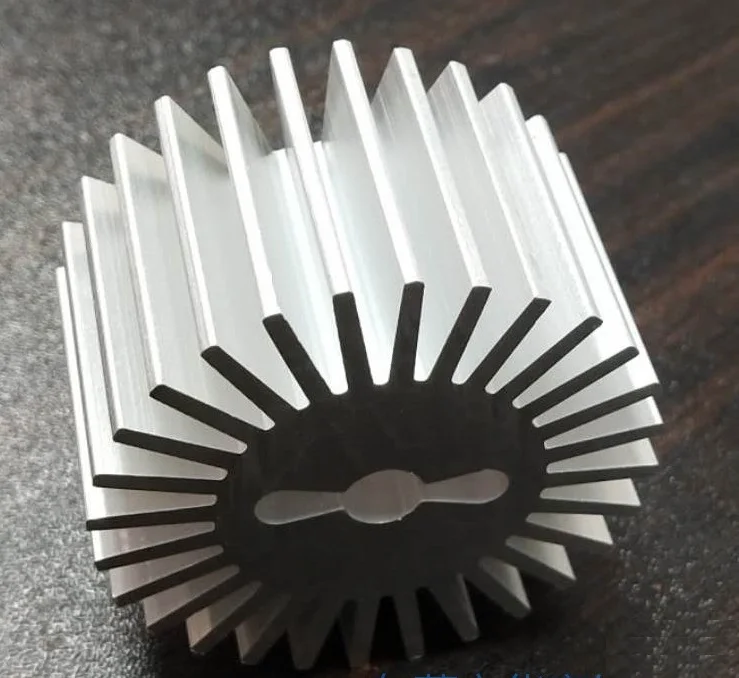 Outer diameter 50 solid 28mm high-power heat sink LED lamp bead round aluminum profile sunflower aluminum radiator