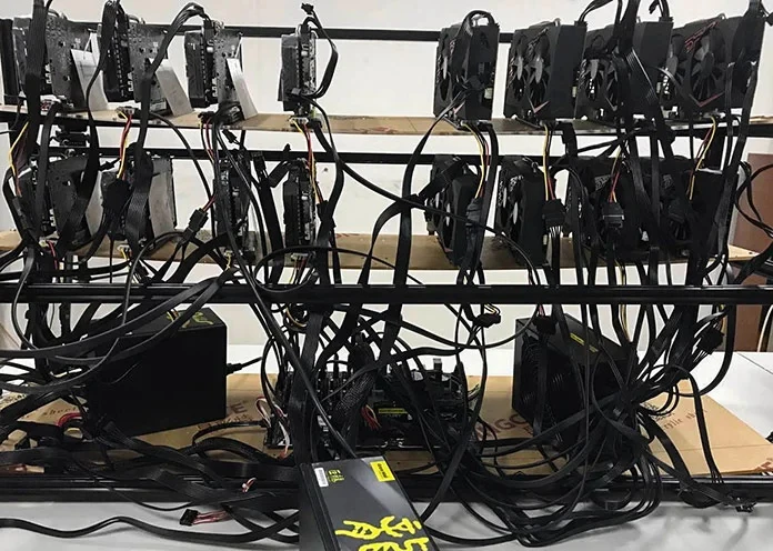 マイニングリグ フレーム　B250-BTC　1400W マイニングリグ フレーム B250-BTC 1400W マイニングリグ