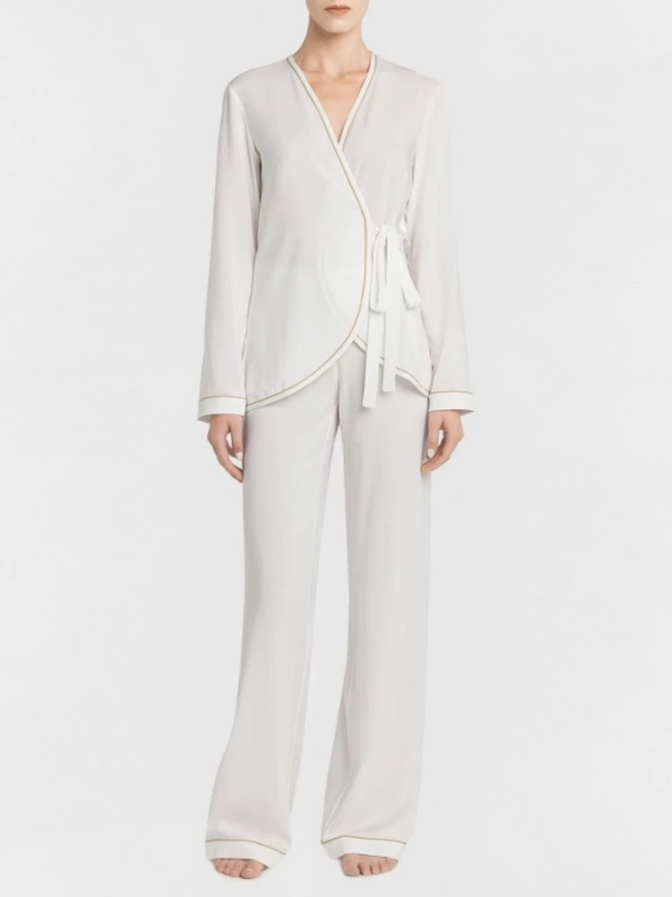 Рисунок 2 - Женский домашний пижамный комплект LA