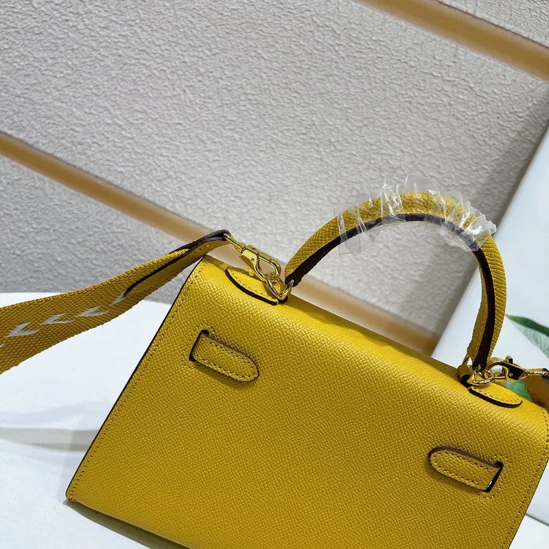 Handbag dimensions