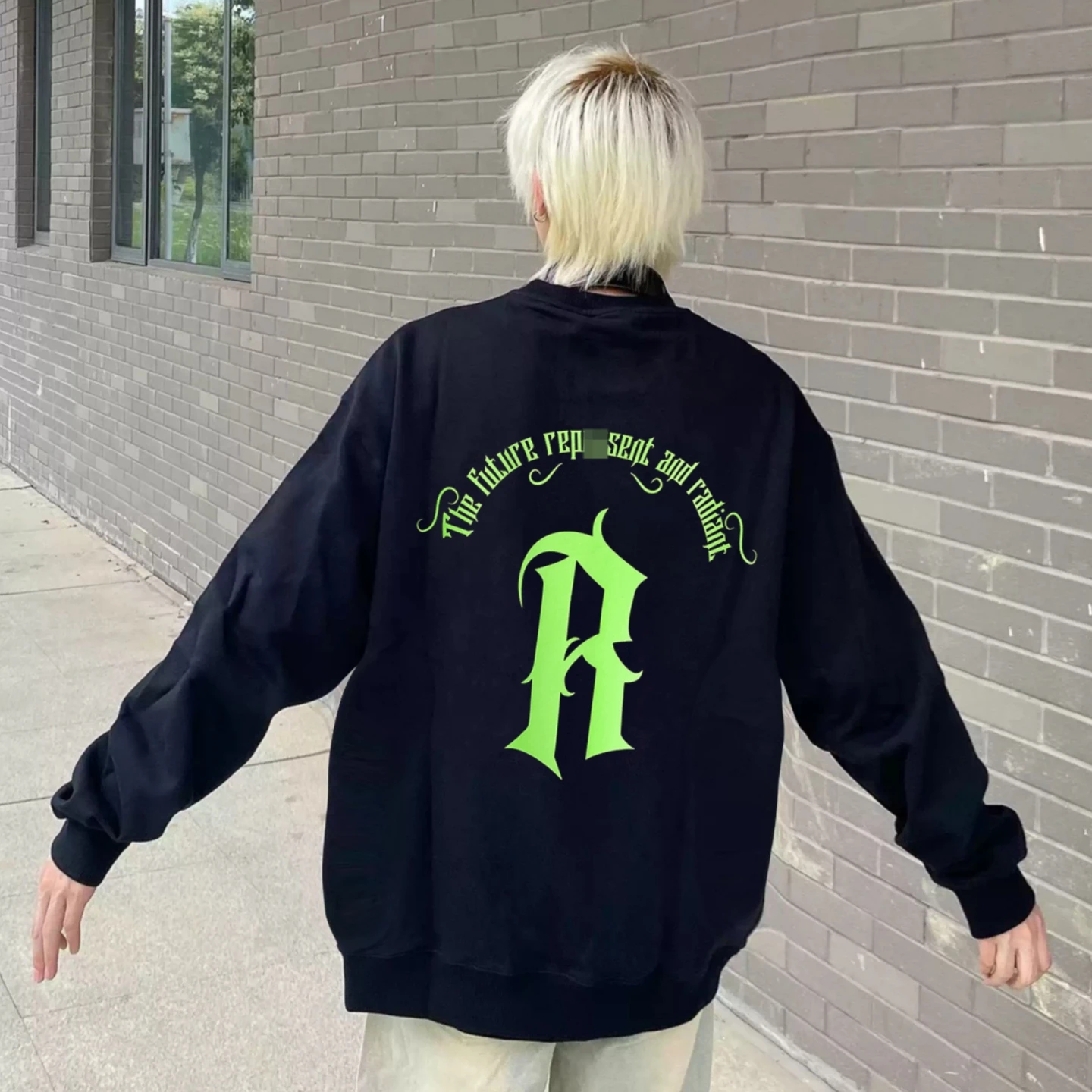 

Trendy American style plush loose Sanskrit letter print niche couple round neck hoodie