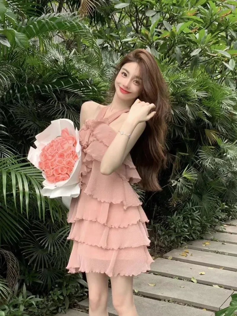 

Женское платье без рукавов, однотонное приталенное платье с рюшами и открытыми плечами, с французским вырезом, лето 2019