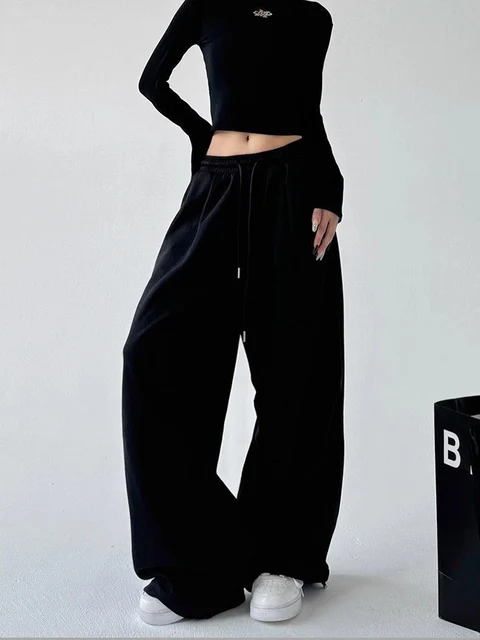 Women’s Y2K Wide Leg Joggers 5