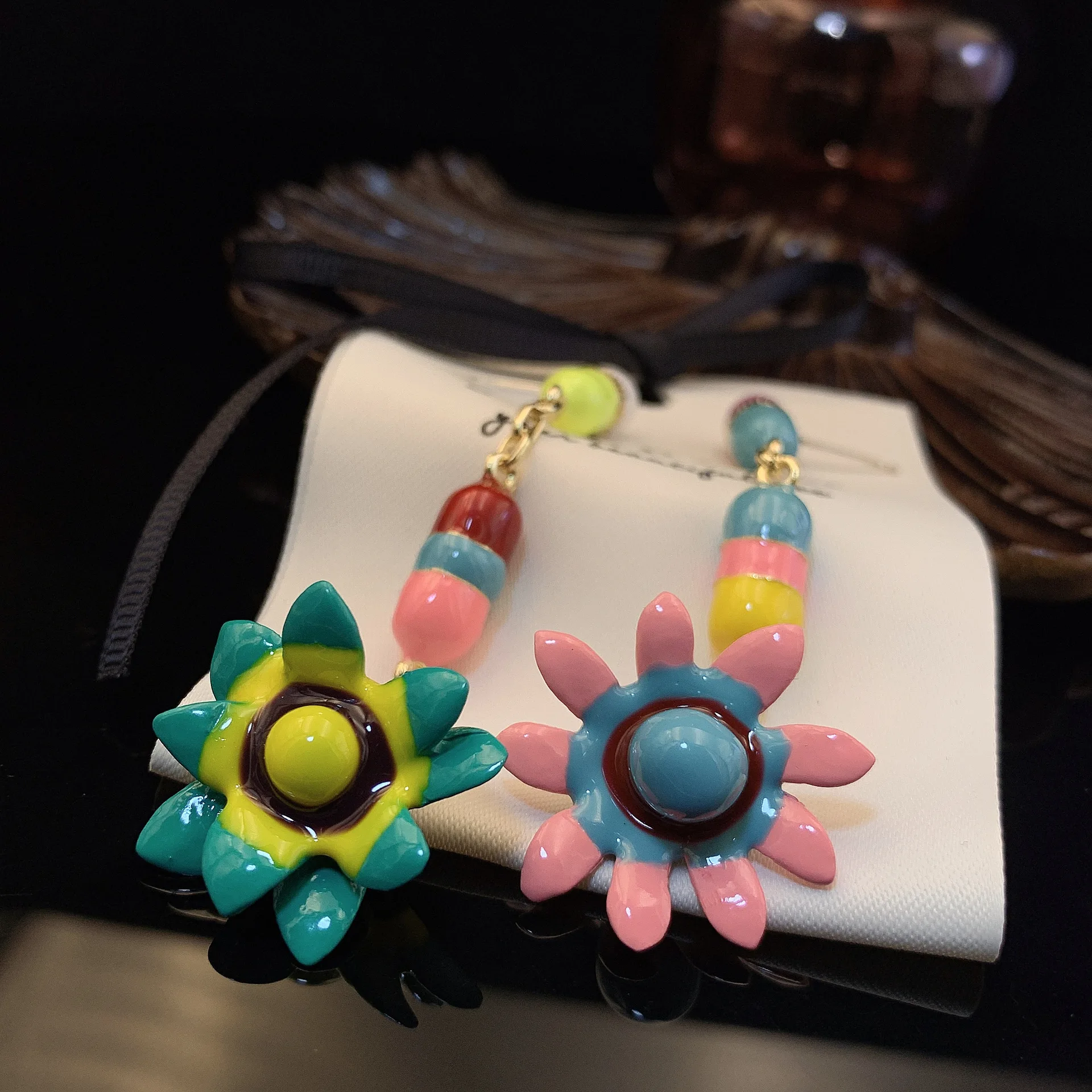 

Colorful Capsule Flower Earrings High-Grade Light Luxury 925 Earrings