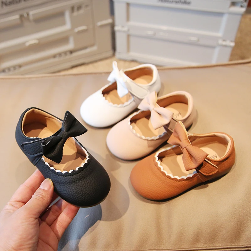 

Baby Shoes 2022 New Fashion Wide Children Girls Spring Autumn Pu Leather Princess Comfortable Flat Walking Toddler Shoes Kids
