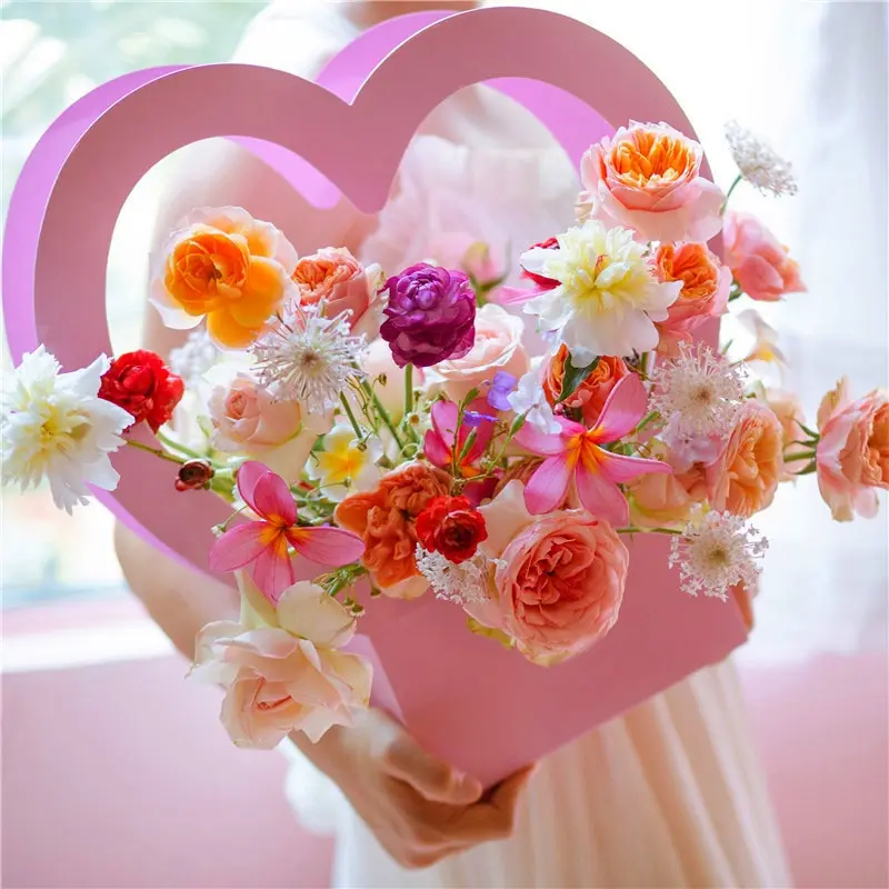 

Heart Shape Flower Boxes Romantic Packing Paper Box Women Gift Basket Portable Bags Gift Wrapping Paper Love Flower Basket