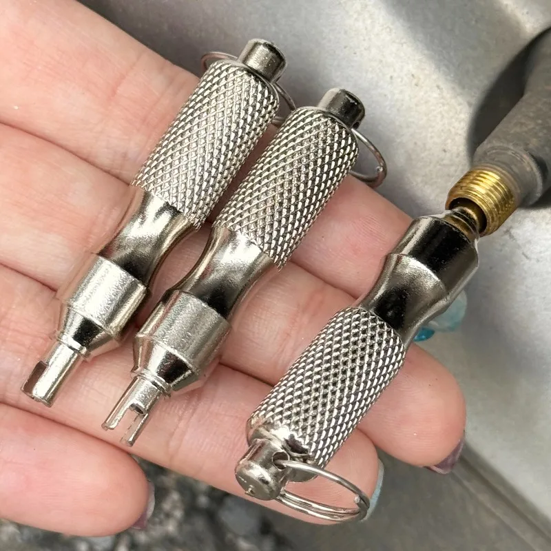 유니버설 타이어 수리 스크루드라이버 스테인레스 스틸 녹방지 타이어 밸브 렌치(키링 포함) 자동차 오토바이용 타이어 수리 도구