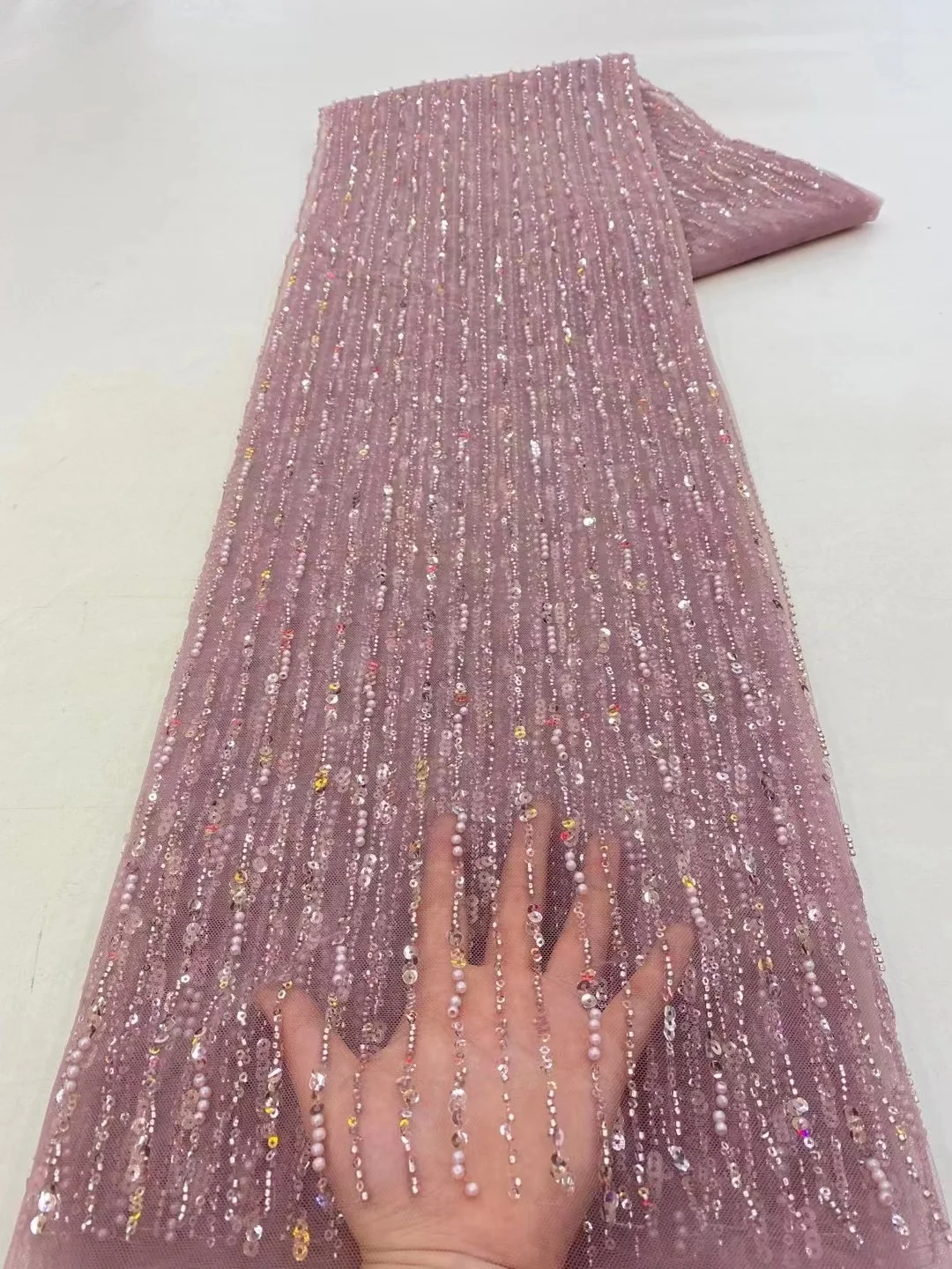 

Hot Sale Sequins Lace Fabrics 2023 Onion African Net Lace Fabric High Quality Nigeria French Tulle Mesh Lace Beads For Bridal