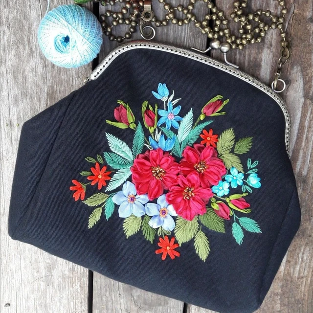 Yao Thai Hill Tribe Flower Embroidered Tribal Purse - Fair Trade