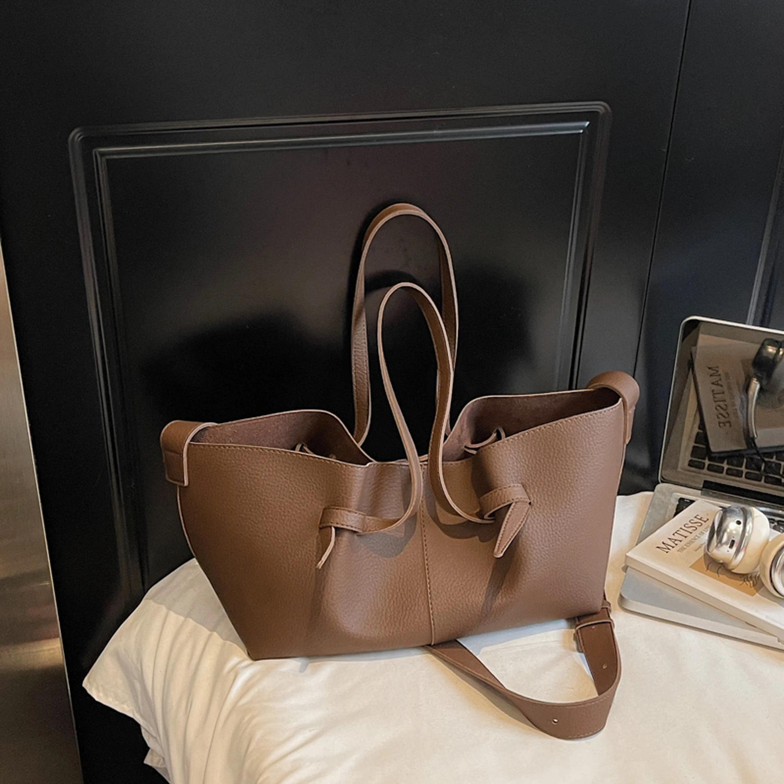 PU Leather Versatile Shoulder Bag Solid Color All-Match Tote Bag Large Capacity Trendy Sling Bag Travel Date Work Shopping Bag