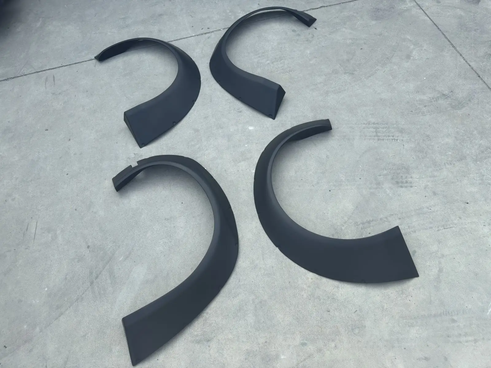 For Challenger Wide Car Body Kit Car Wheel Eyebrows Rear Spoiler Wings for Dodge Challenger 17up