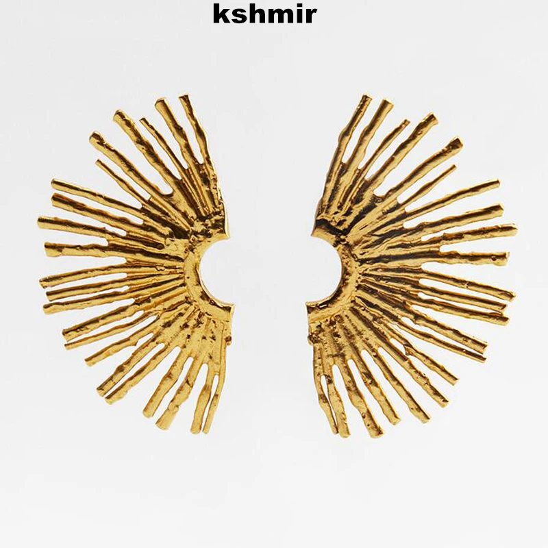 Kshmir 여성 트렌드 파티, 레트로 메탈릭 이어 액세서리, 유럽 및 미국 패션, 과장된 하프 사이드 태양 꽃 귀걸이