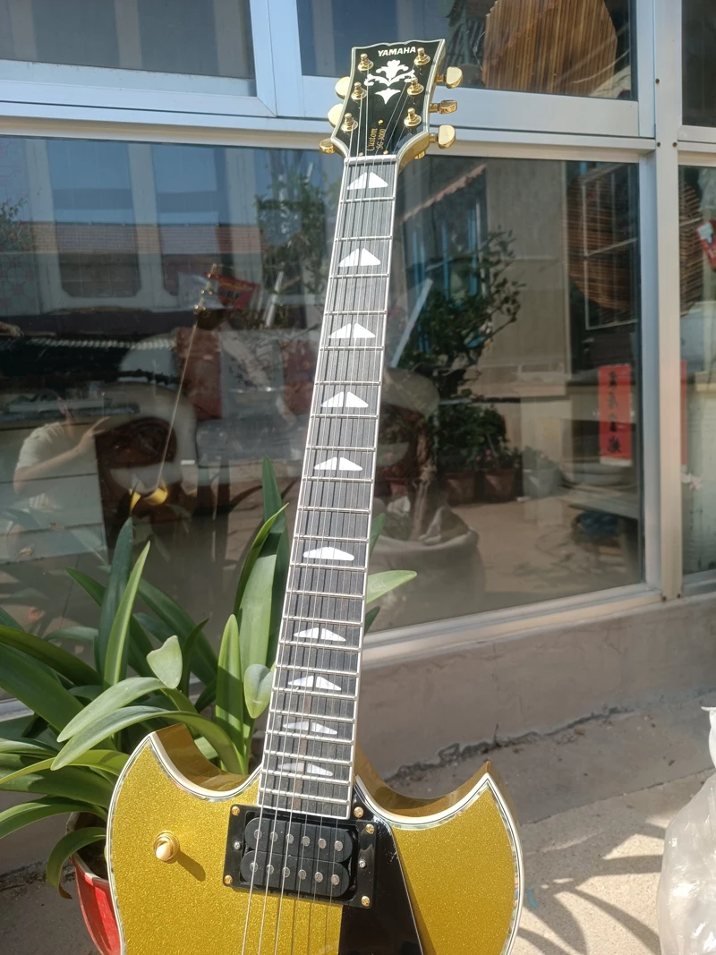 Yamaha Electric Guitar SG3000 Ebony Fingerboard ABR-1 Bridge Gold and Silver Paint