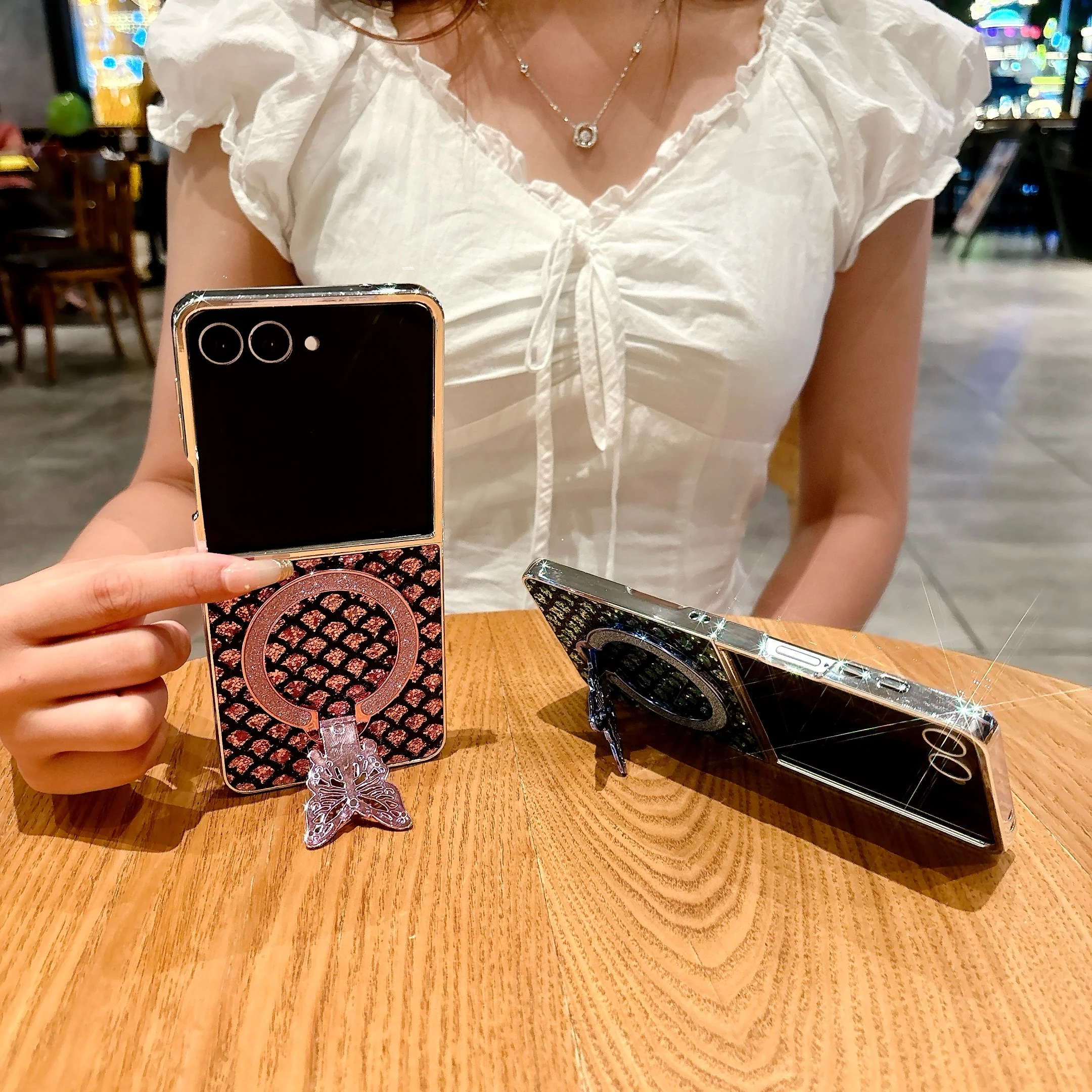 Luxury Fish Scale Butterfly Stand Case For Samsung Galaxy Z Flip_voghion.com