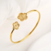Classic Luxury Stainless Steel Five-Leaf Flower Open Bracelet Simple For Woman Girl New Fashion Party Anniversary Jewelry Clover 2