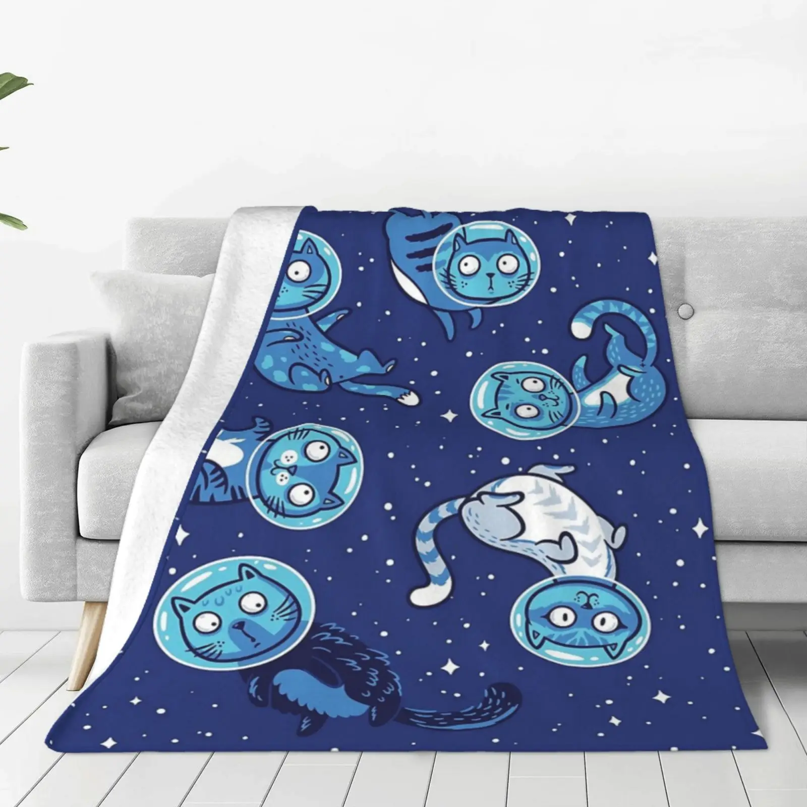 

Cat Anime Ultra-Soft Fleece Throw Blanket Warm Flannel Blankets for Bed Home Couch Quilt