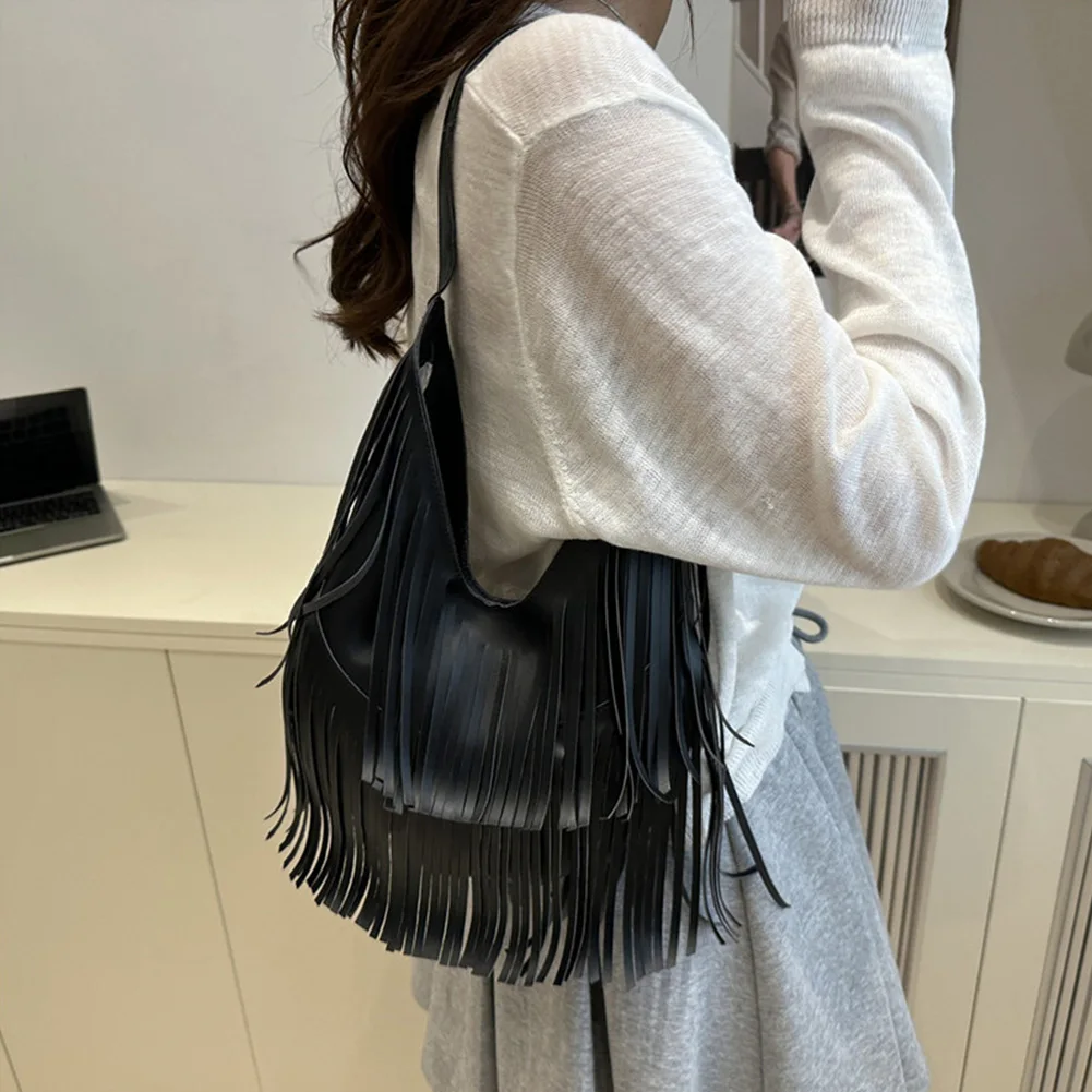 Women Trendy Tassel Shoulder Bag PU Leather Leisure Tote Bag Solid Color Vesatile Tote Handbag Travel Party Date Shoulder Bag