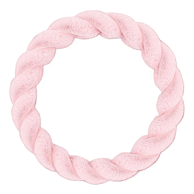 

Manufacturers can set the car steering wheel cover fashion plush steering wheel cover can be selected