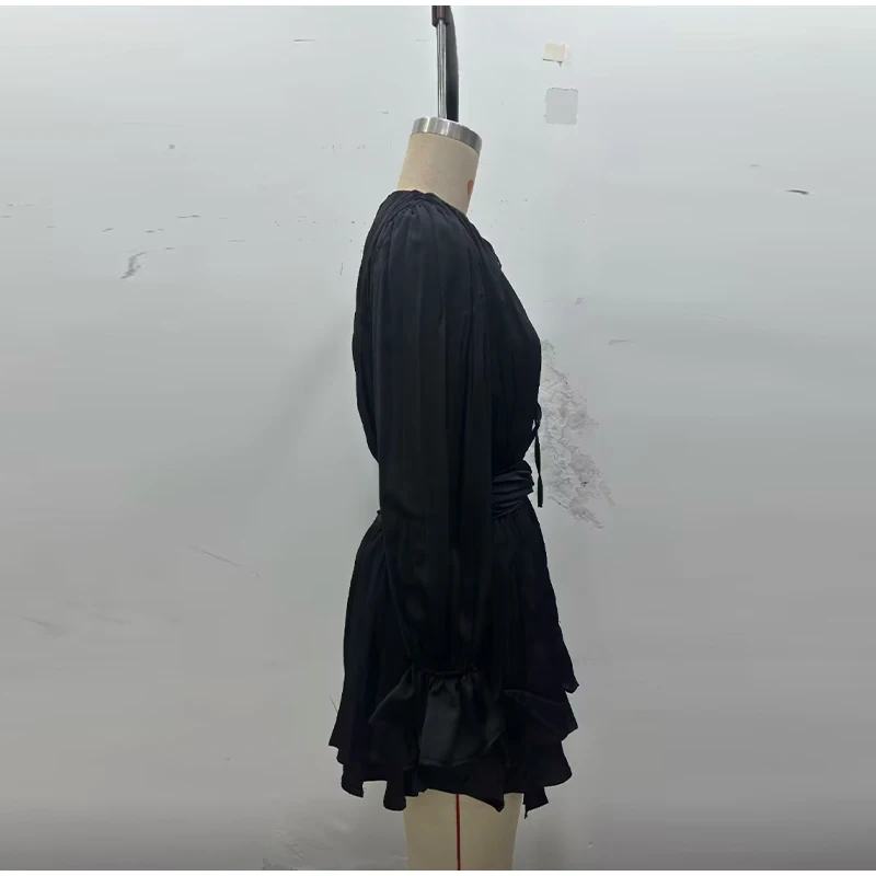 Rückenfreies, gebundenes Damen-Minikleid, einfarbig, V-Ausschnitt, hohle Taille, geraffte Flare-Ärmel-Kleider, Dame, 2026, Frühling, weibliche Party-Roben – Detail 3