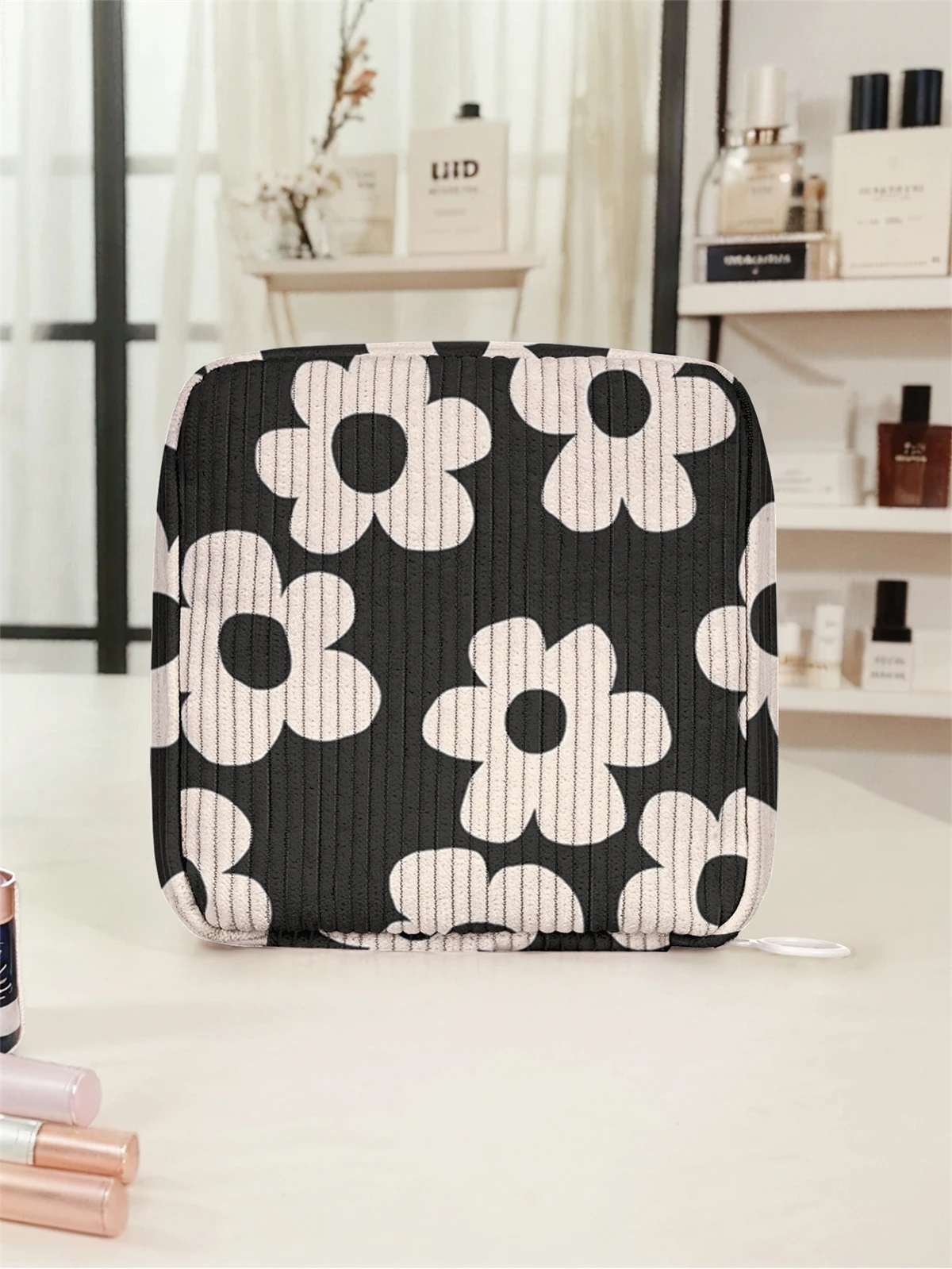 Floral pattern printed sanitary napkin storage bag, women's lightweight tissue bag, sanitary tissue bag