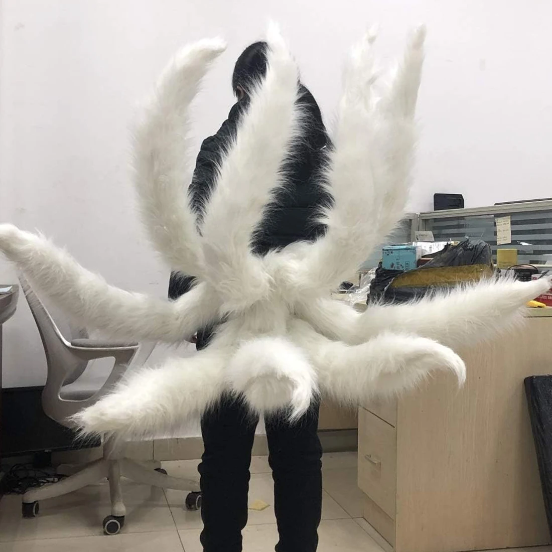 Jogo Online LOL League of Legends, A Raposa de Nove Caudas Ahri COS Tail -  AliExpress, image size:1100x1100