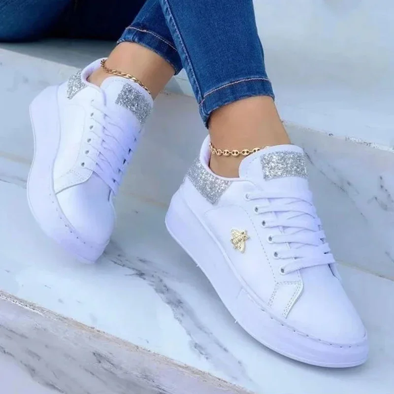 Autumn Shoes Waterproof White Sneakers for Women Korean Version Lace Up Casual Flat Sport Shoes Ladies Vulcanized Shoes 2023