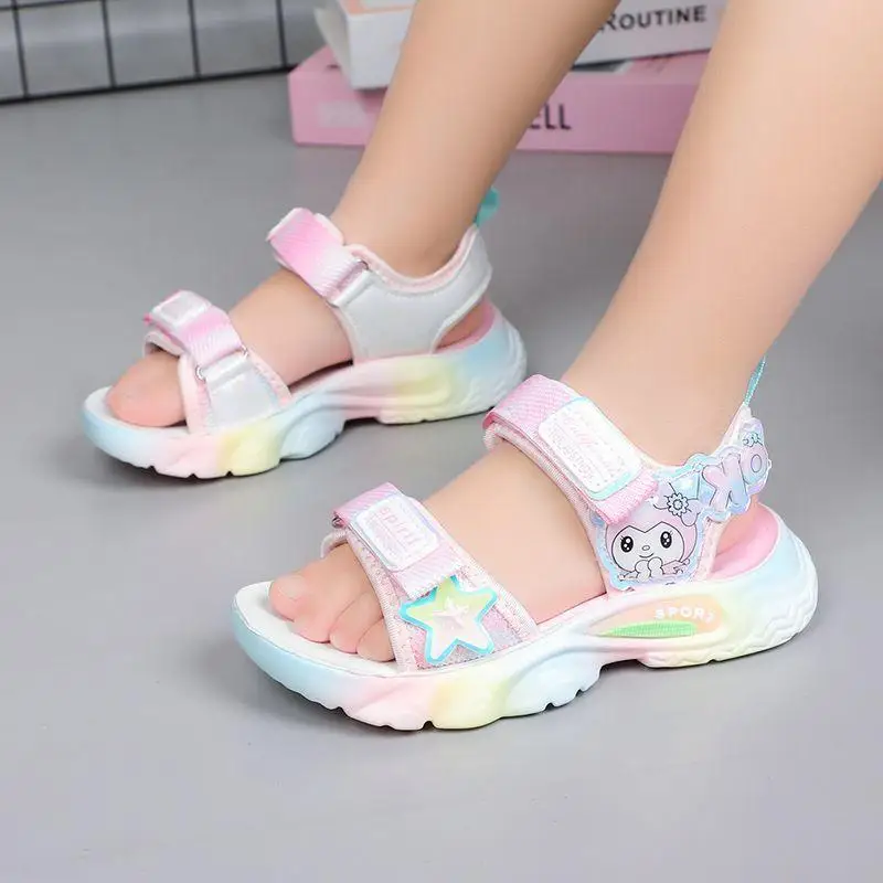 

Sanrio Нескользящие пляжные туфли Kuromi для детей в стиле аниме милые Мультяшные мягкие износостойкие тапочки милый подарок для девочек