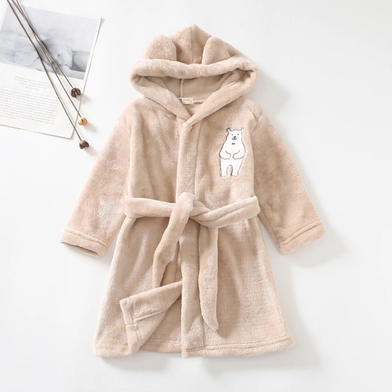 Flannel Children Bathrobe Thick Baby Girls Cartoon Hooded Bathrobe Child Toddler Bath Towel Robe Winter Baby Clothing Sleepwear