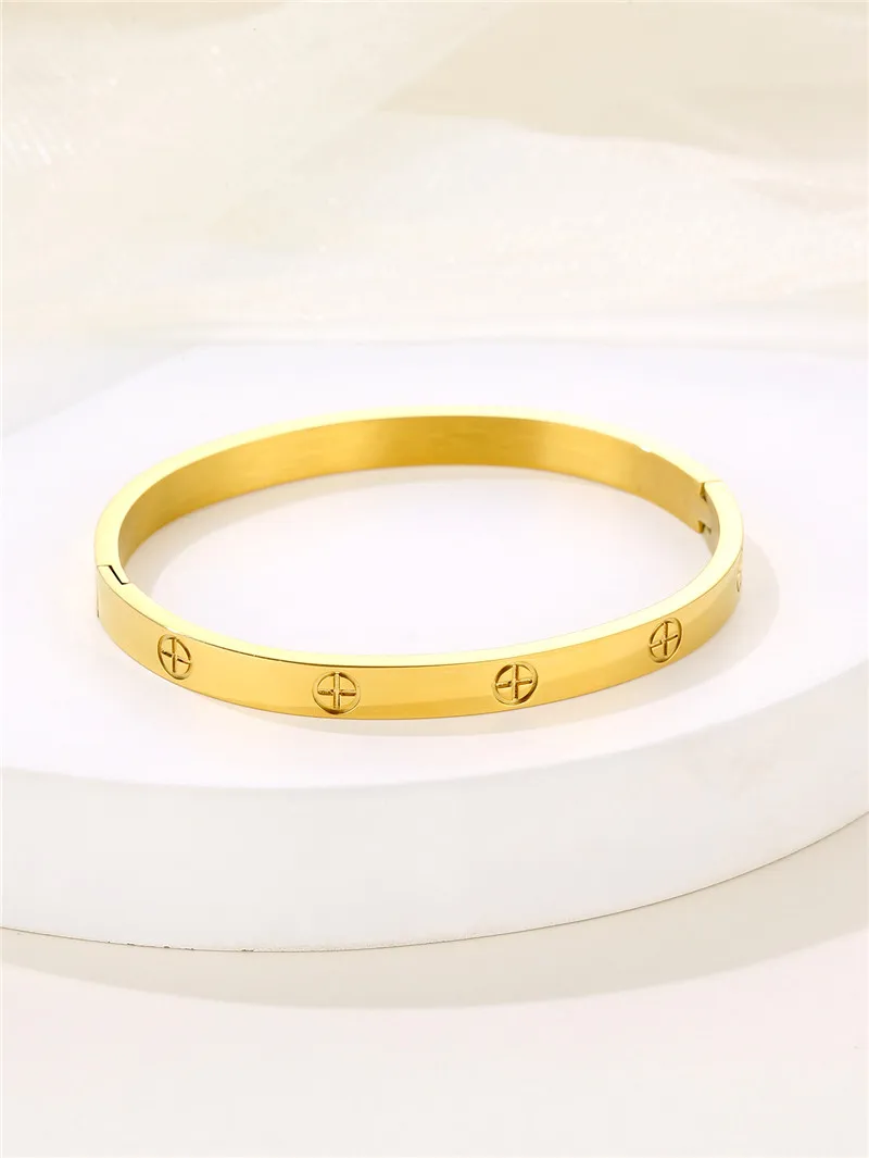 Stainless Steel Bracelet For Women Cuff Bracelets Couple Fashion Bangles Charm Jewellery Accessories